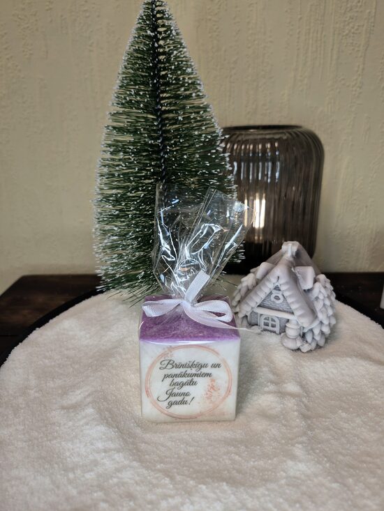 Brīnišķīgus svētkus - aromātiska svece